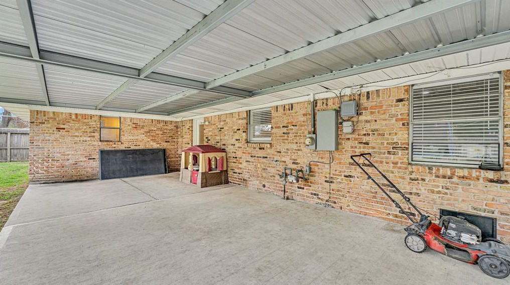 435 Castlebar Ct, Houston TX  77015-3051 exterior