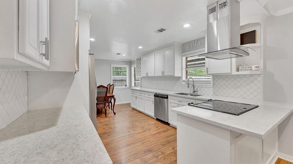 435 Castlebar Ct, Houston TX  77015-3051 exterior