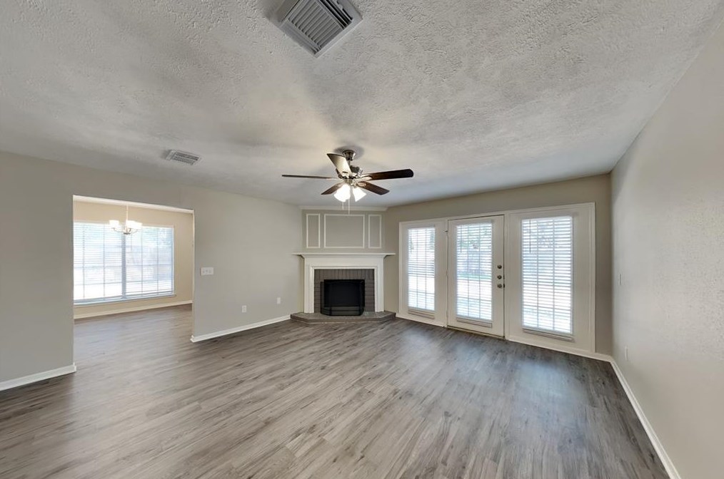 7614 Round Grove Ln, Houston, TX 77095