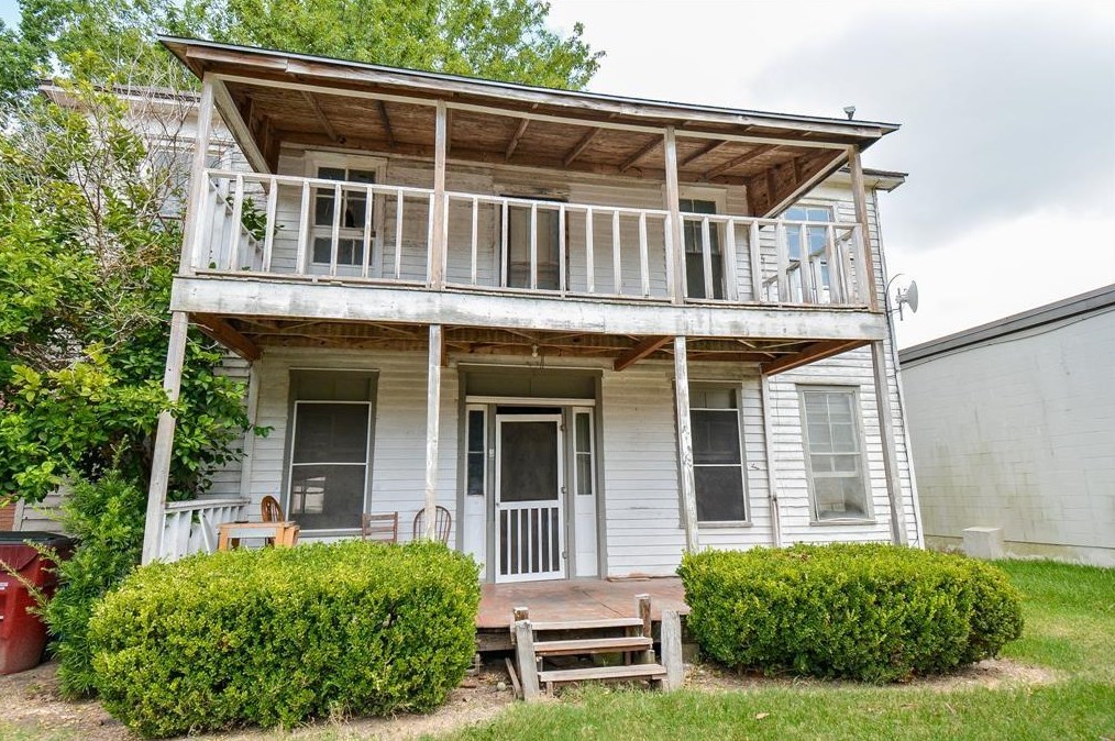 730 Morris St, Tavener, TX 77435-7481