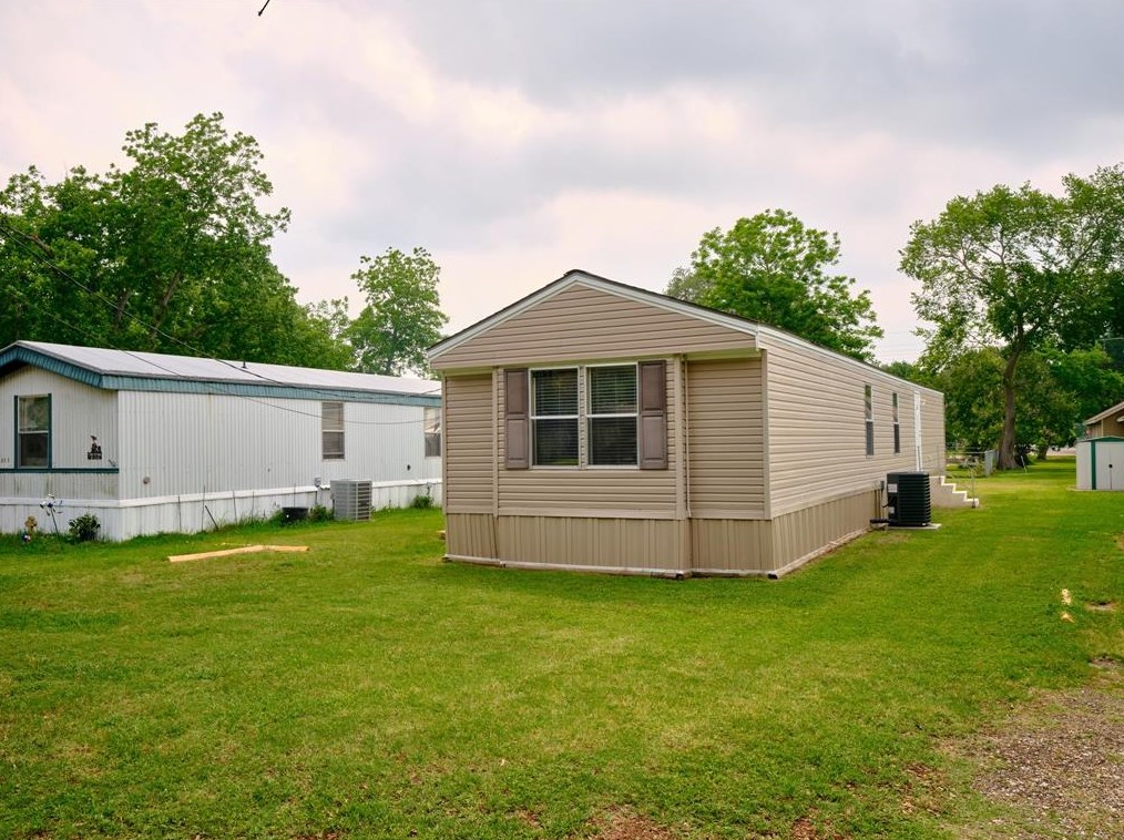 3315 Rosenberg St #2, Needville, TX 77461