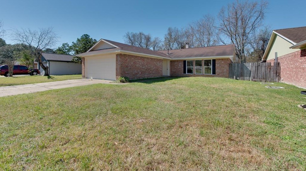 7727 Alperton Dr, Houston, TX 77088