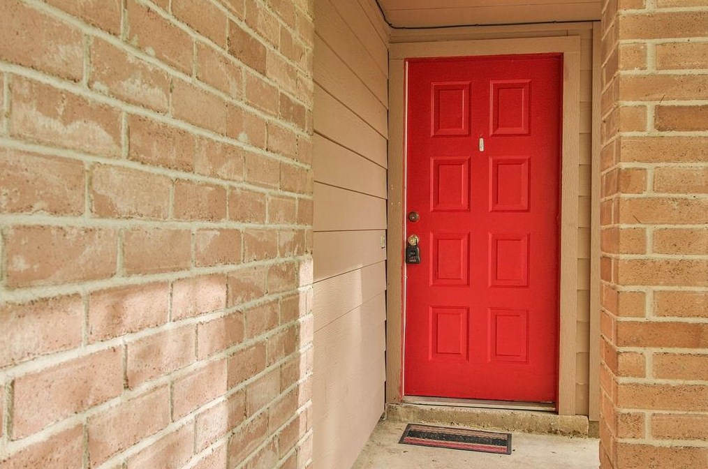 22118 Moss Falls Ln, Spring TX  77373-8720 exterior
