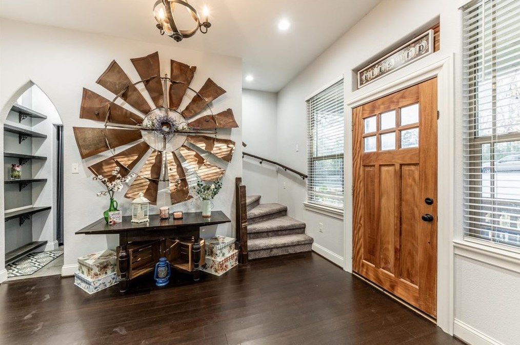 39 Forest Dr, Huntsville TX 77340-5676 exterior