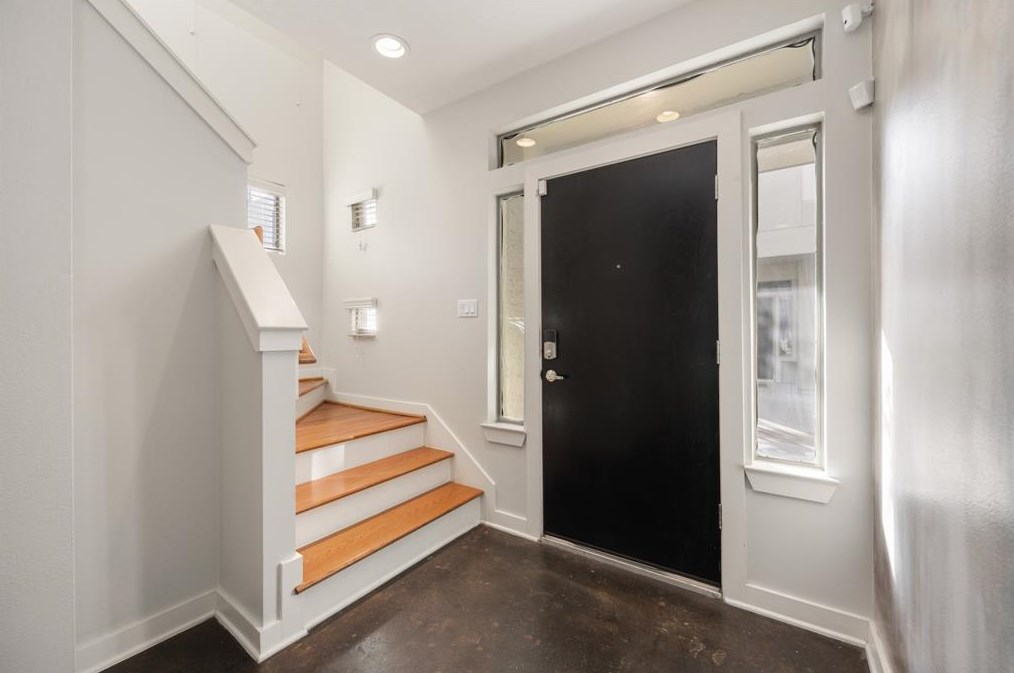 4418 Center St, Houston, TX 77007
