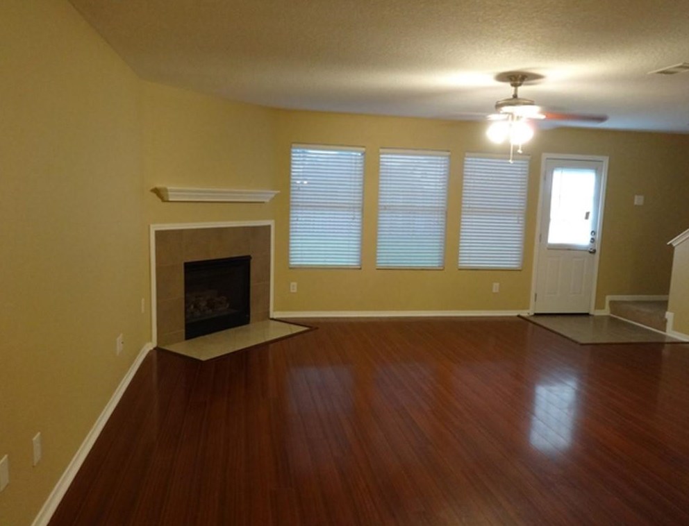 8019 Safflower Dr, Baytown TX  77521-7505 exterior