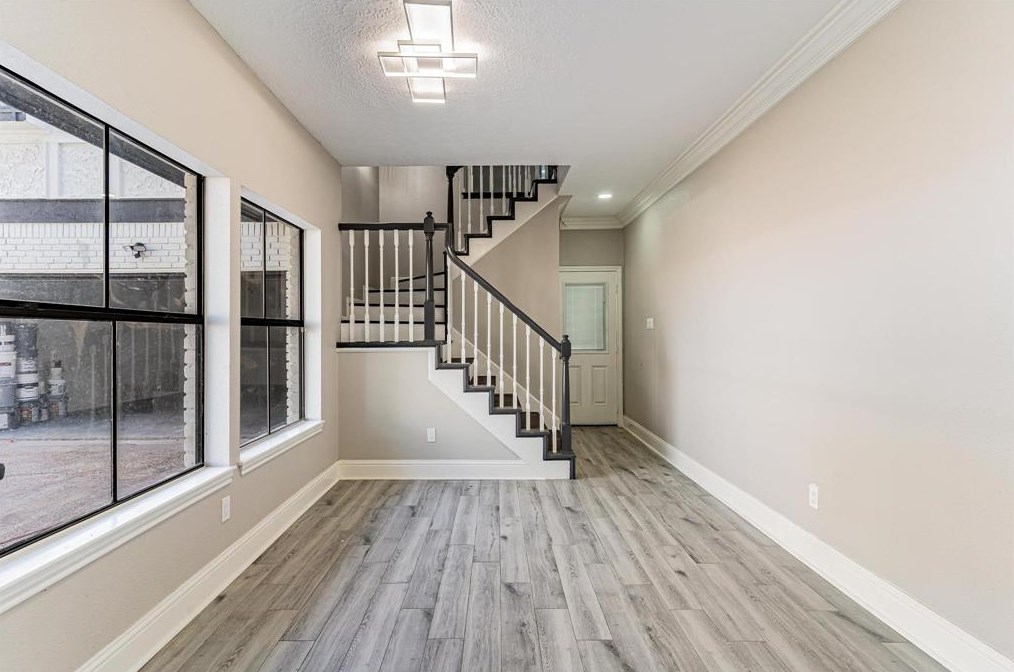 17512 Ponderosa Pne Dr, Houston TX  77090-2060 exterior
