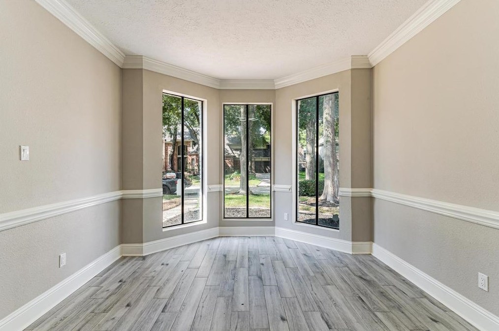 17512 Ponderosa Pne Dr, Houston TX  77090-2060 exterior