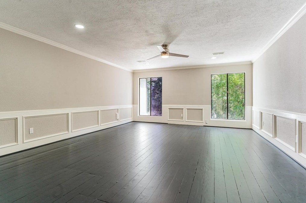 17512 Ponderosa Pne Dr, Houston TX  77090-2060 exterior