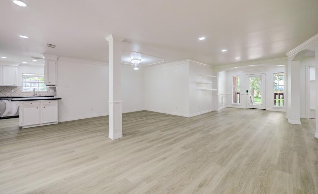 7442 Tall Pines Dr, Houston, TX 77088