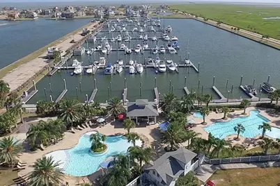 18 Half Moon, Hitchcock, TX 77563 - Photo 12