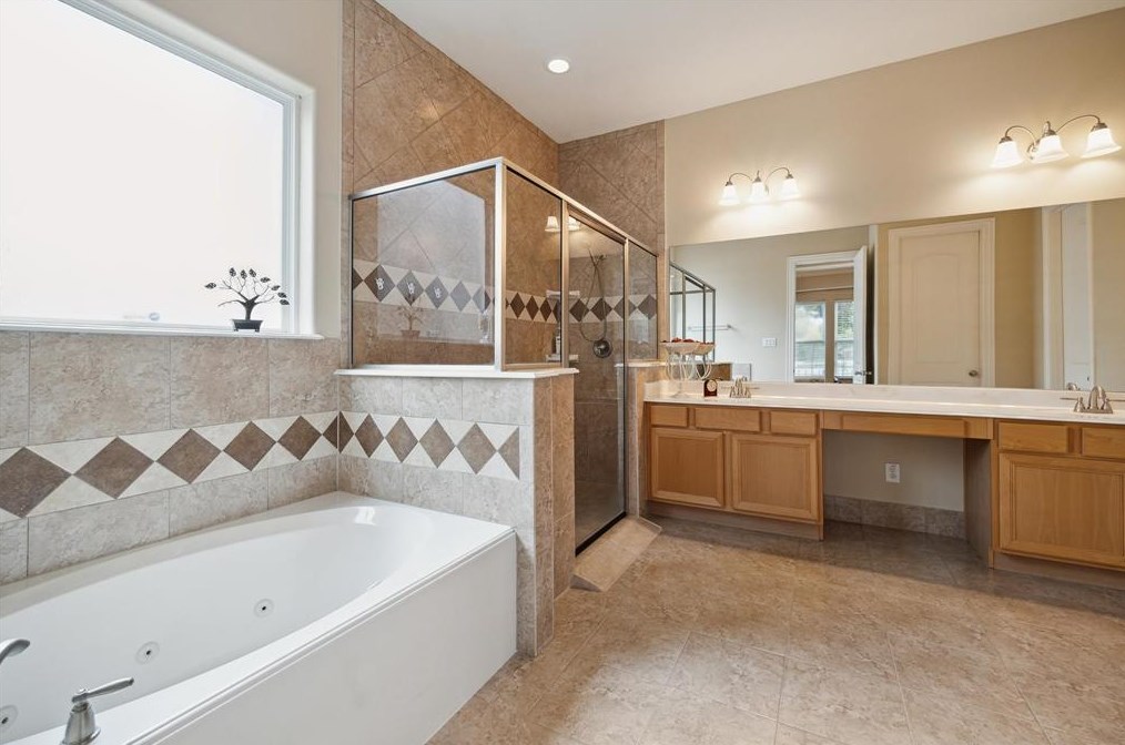 801 Pizer St, Houston TX  77009-5252 exterior