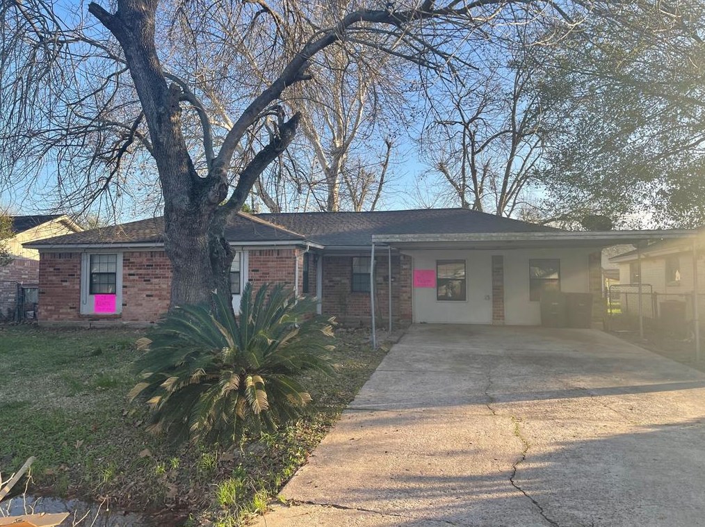 1210 Mooney Rd, Houston, TX 77037