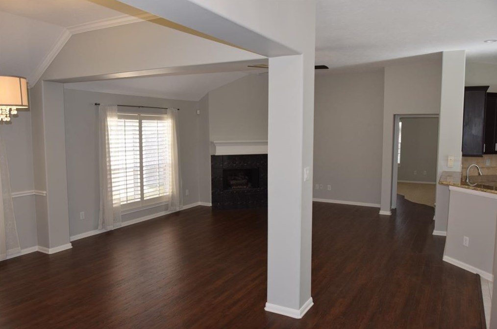 12323 Georgetown Park Ct, Houston, TX 77058-1154