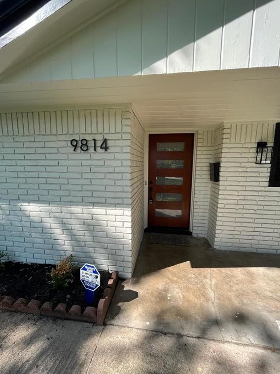 9814 Larston St, Houston, TX 77055