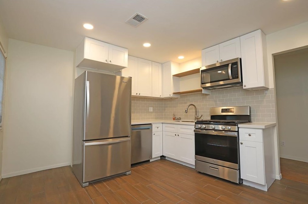 701 1/2 Highland St #3, Houston, TX 77009