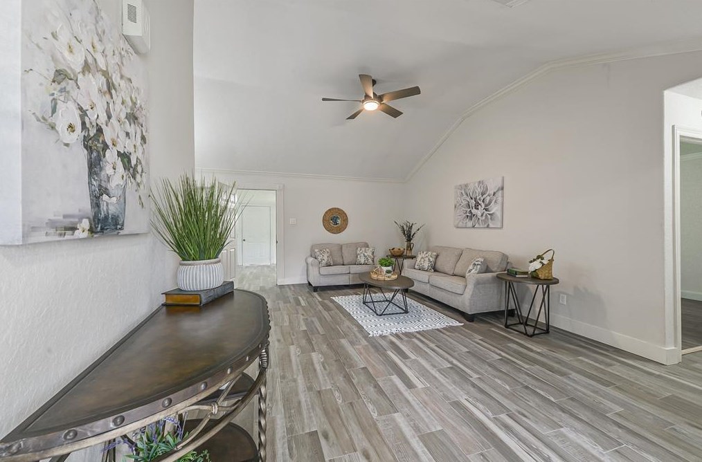 7606 Wovenwood Ln, Houston, TX 77041-1531