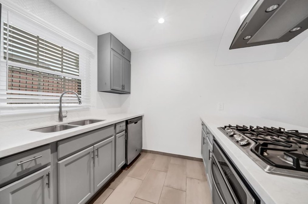 2616 Whitney St, Houston, TX 77006