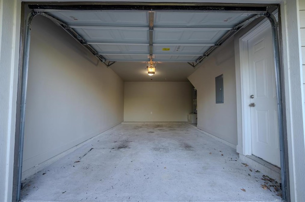 15200 Memorial Dr #716a, Houston, TX 77079