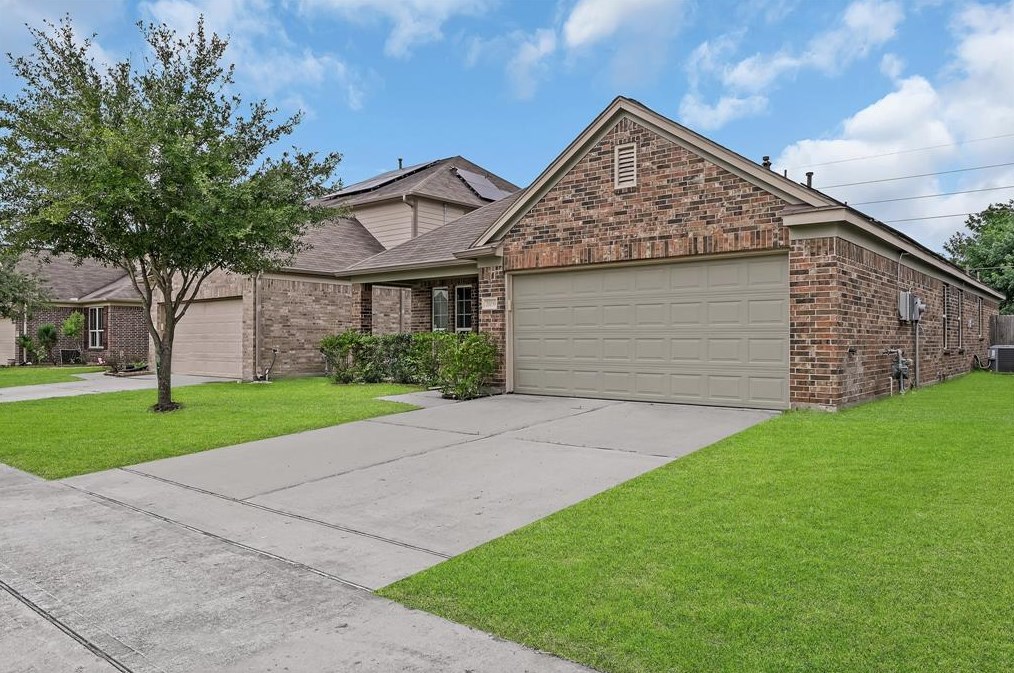 20039 Sunshine Ridge Ln, Cypress TX  77429-3384 exterior