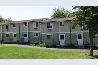 360 1/2 Tokeneke Rd, Holyoke, MA 01040 - Photo 6