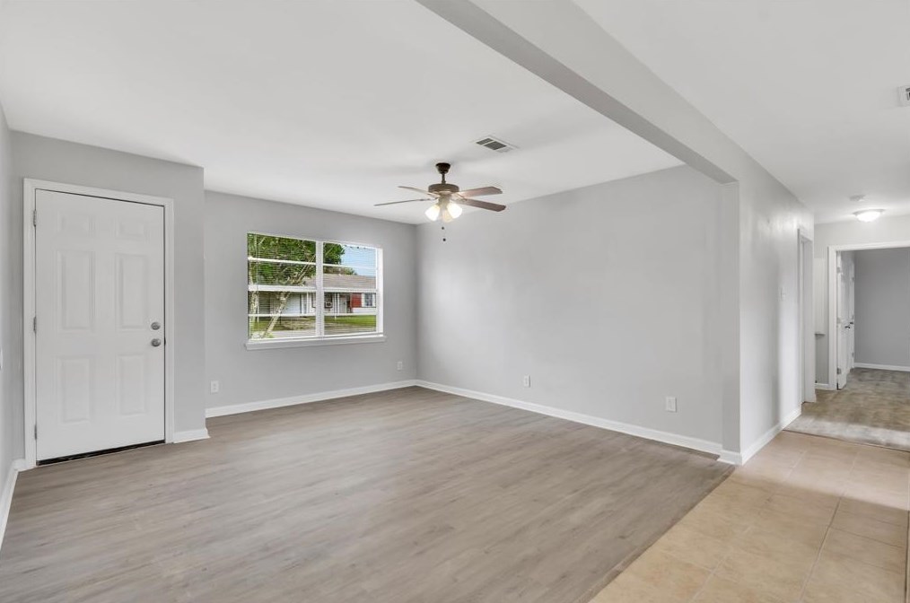 1226 Havner Ln, Houston TX  77037-2620 exterior