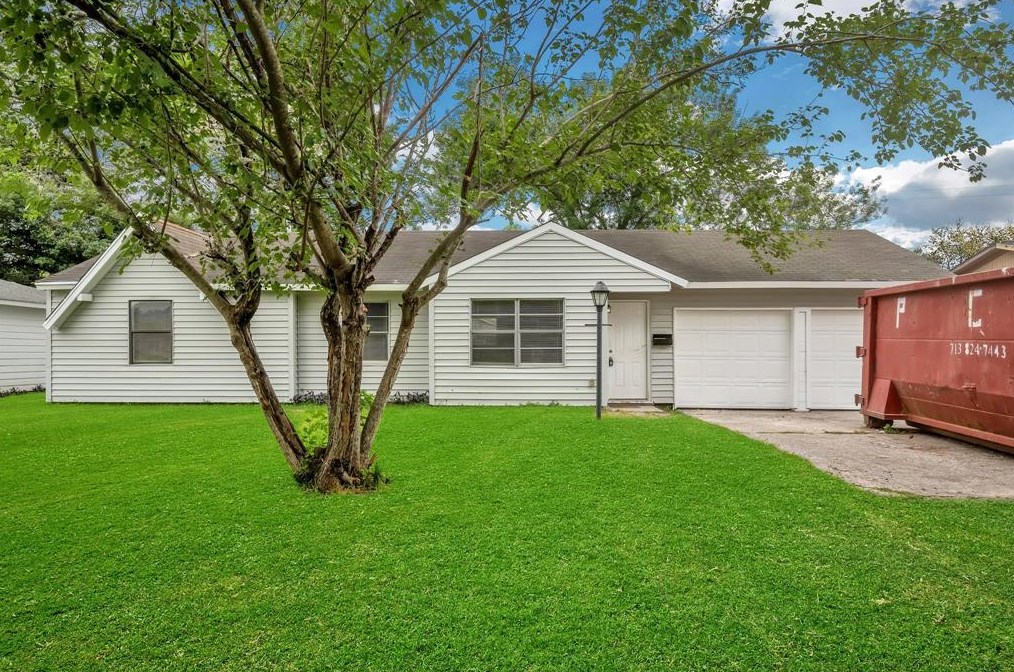 1226 Havner Ln, Houston, TX 77037