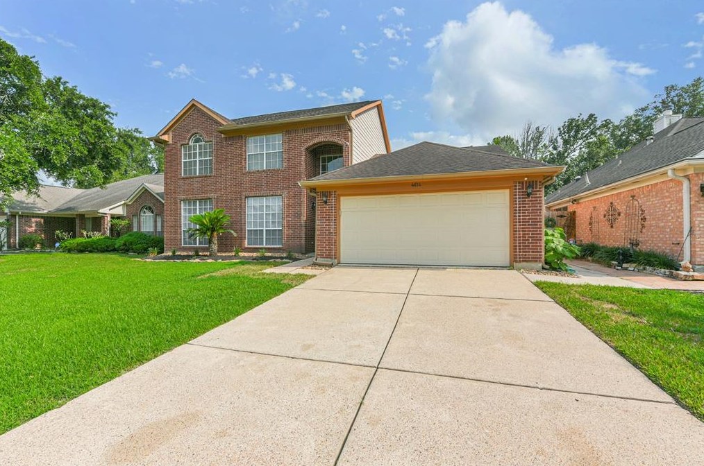 4614 Russett Pl, Pearland, TX 77584-7609