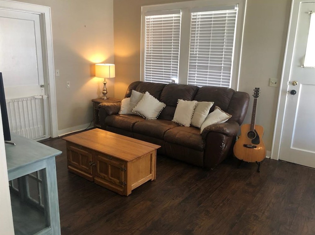 1301 4th St, Richmond TX  77471-3512 exterior