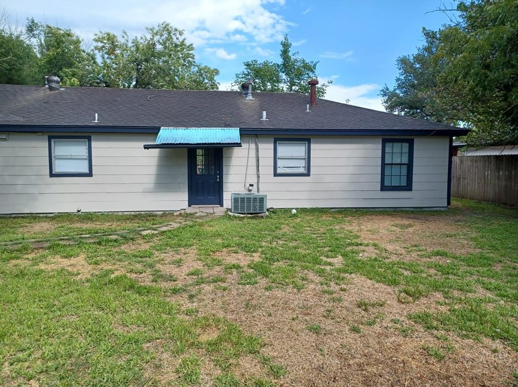 2117 Thonig Rd #a, Houston, TX 77055