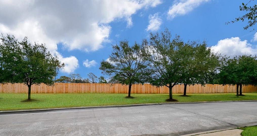 6711 Hampden Point Ct, Houston, TX 77040-5637