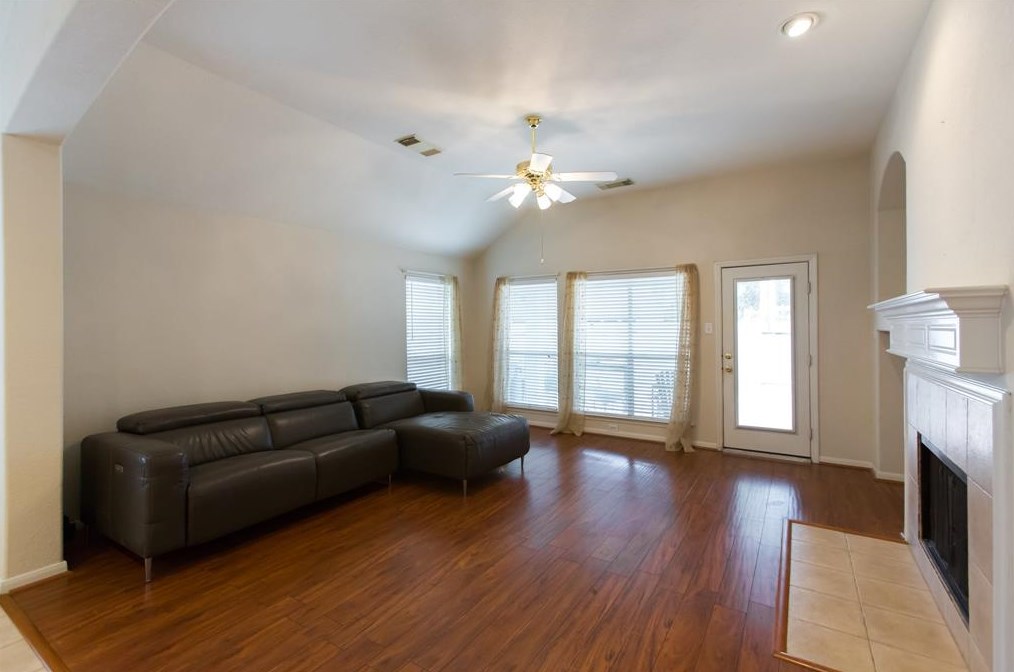 5506 Valley Scene Way, Spring TX  77379-4879 exterior