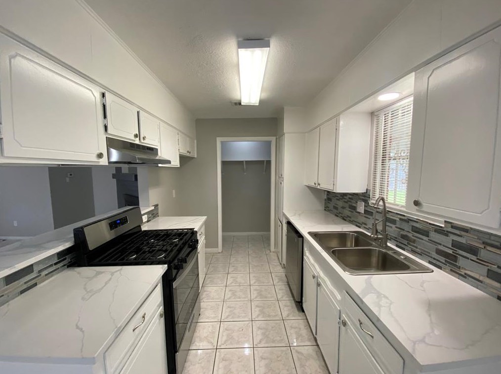 12730 Labelle Ln, Houston TX  77015-2782 exterior