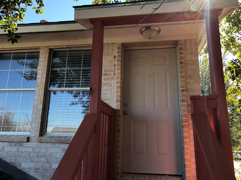8121 Swiss Ln #c, Houston, TX 77075