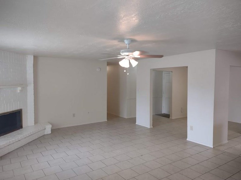 9730 Appleridge Dr, Houston TX  77070-4704 exterior