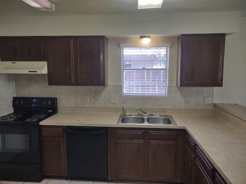9730 Appleridge Dr, Houston TX  77070-4704 exterior