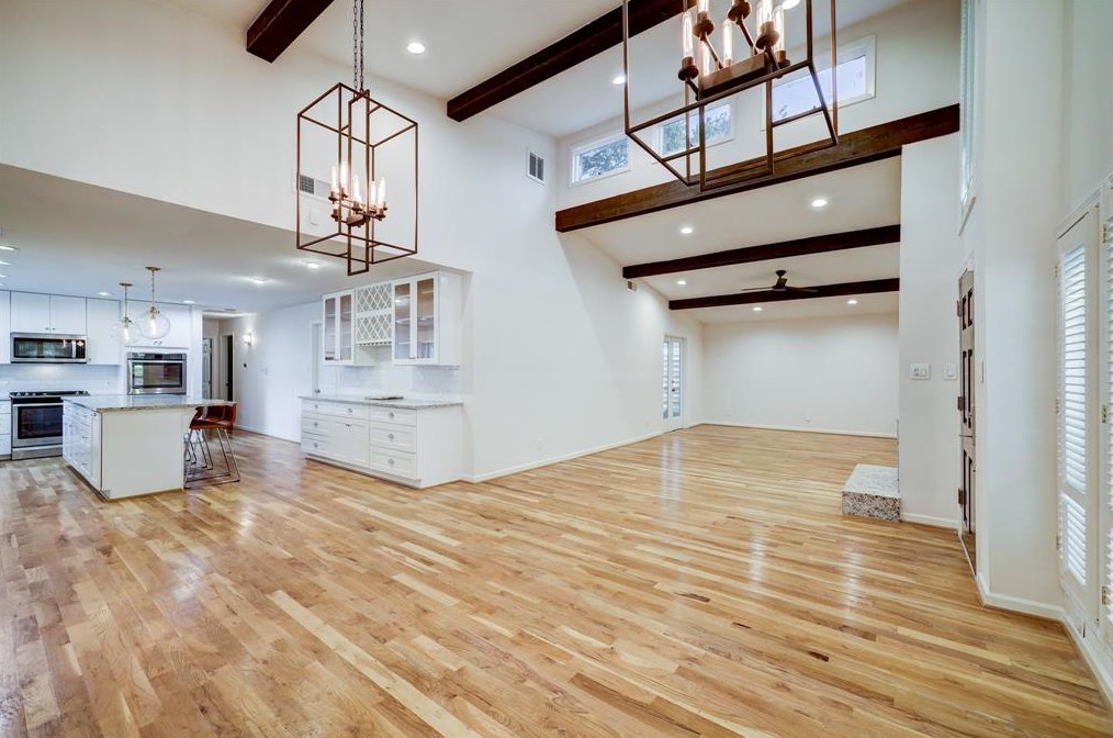 7915 Greenbush St, Houston TX  77025-3827 exterior