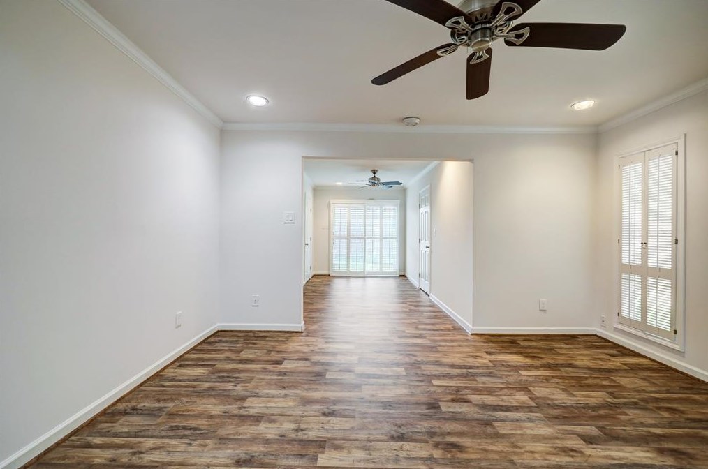 7915 Greenbush St, Houston TX  77025-3827 exterior