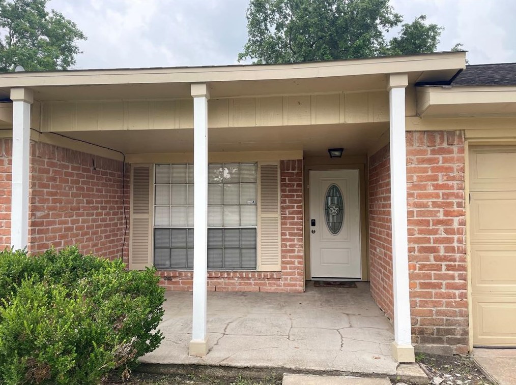 13211 Gaby Virbo Dr, Houston, TX 77083