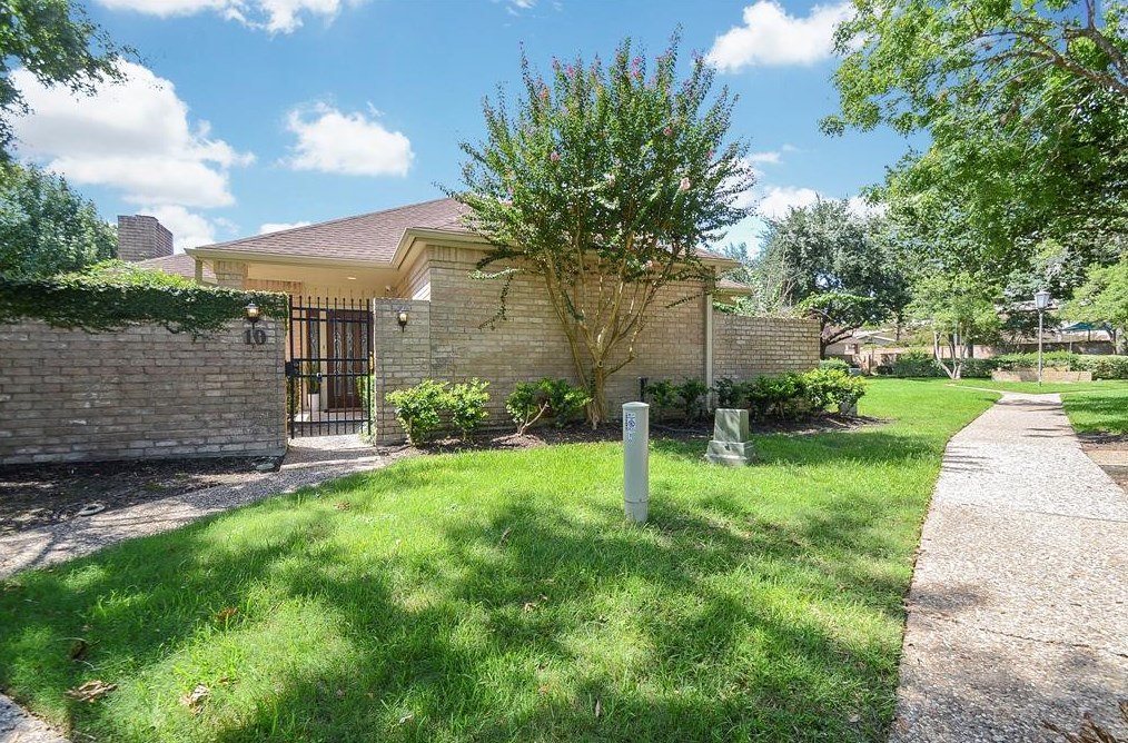 15600 Barkers Landing Rd #10, Houston, TX 77079