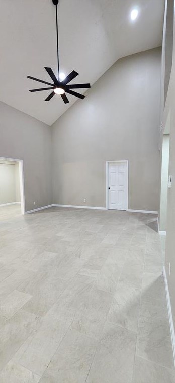 128 Lasso St, Angleton, TX 77515
