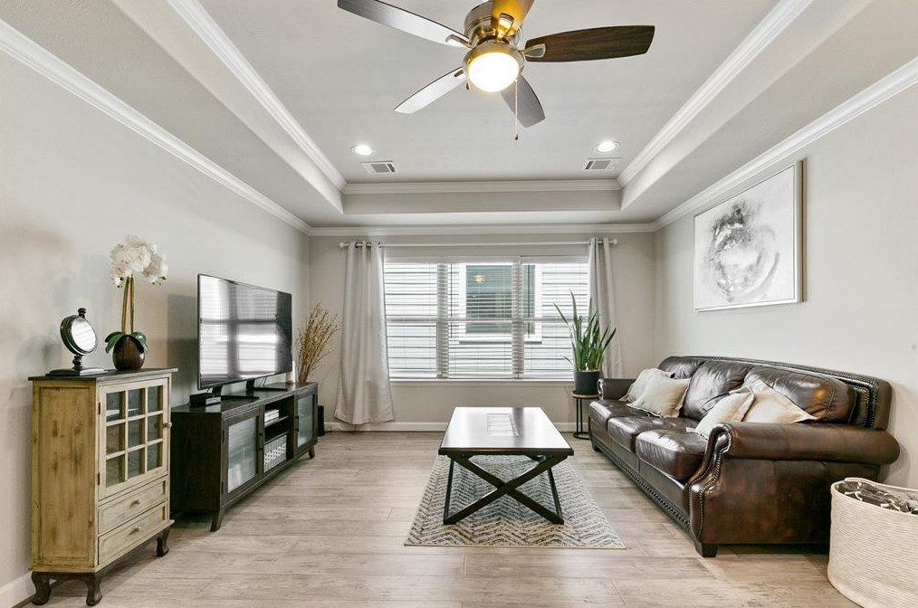 5109 Darling St, Houston TX  77007-2753 exterior