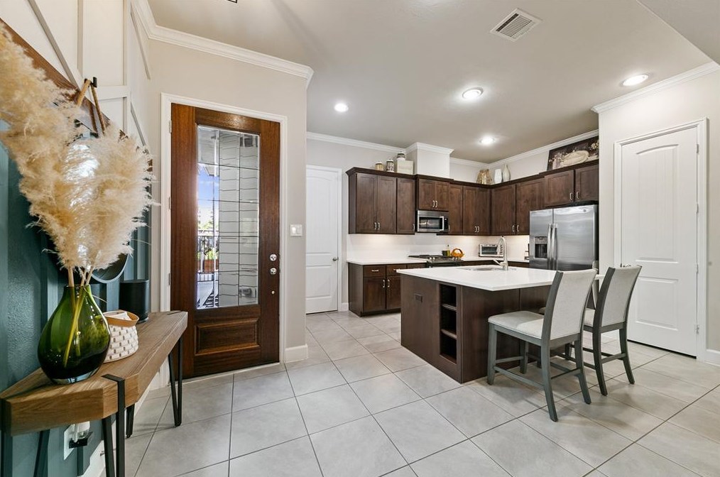 5109 Darling St, Houston TX  77007-2753 exterior