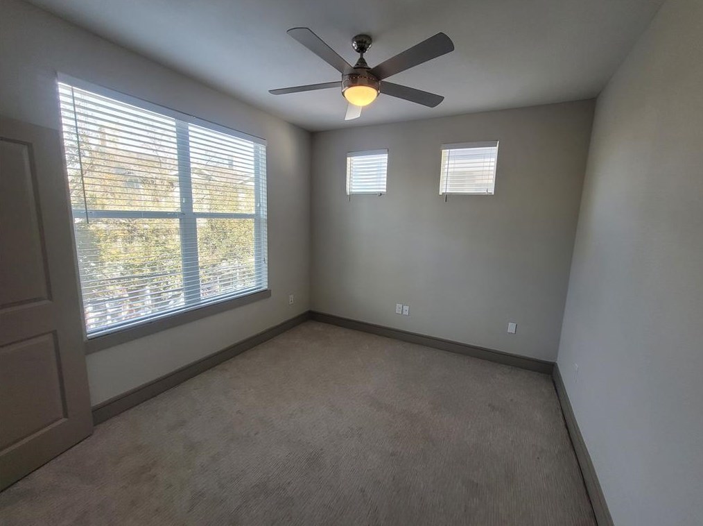 180 Gray St, Houston TX  77019-5509 exterior