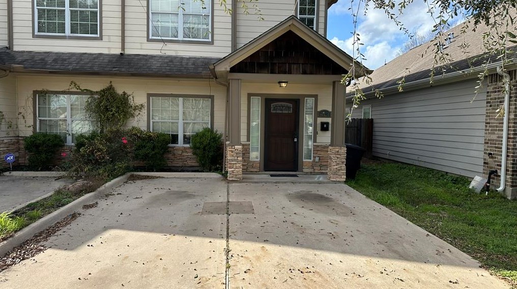 7816 Comal St #b, Houston, TX 77051