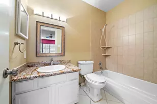 7396 Regency Square Ct, Houston, TX 77036 - Photo 20