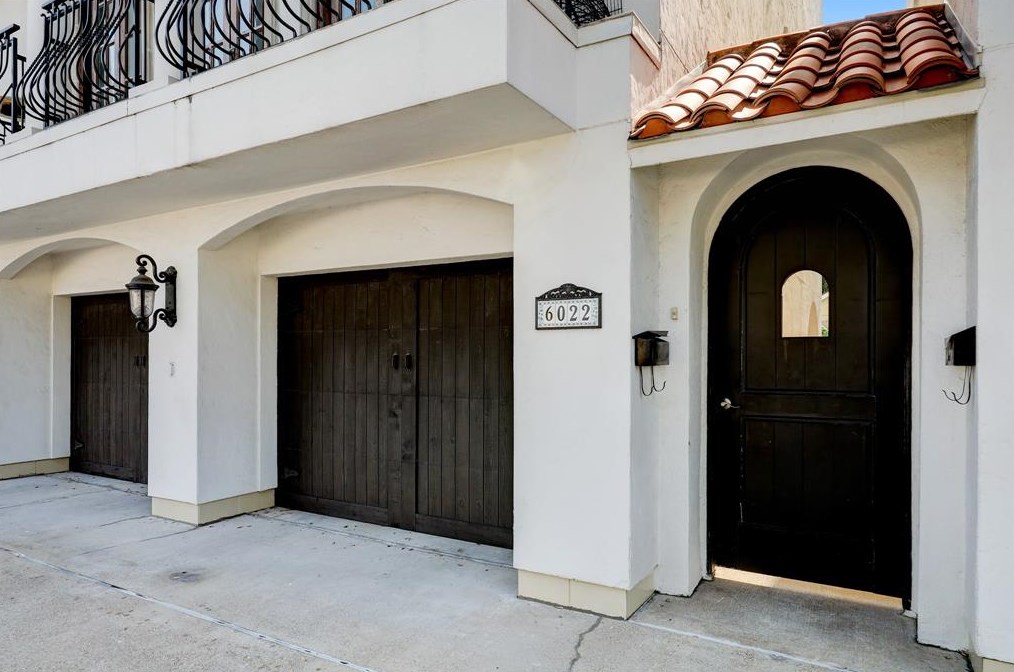 6022 Kirby Dr, Houston, TX 77005