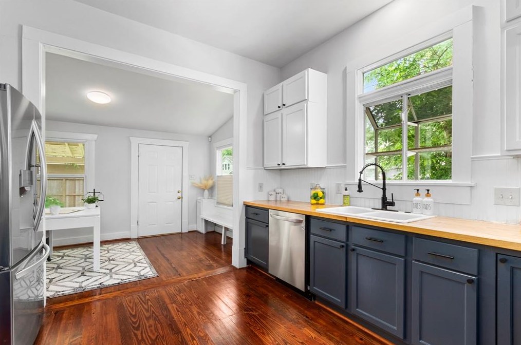 306 13 St, Houston TX  77008-7145 exterior