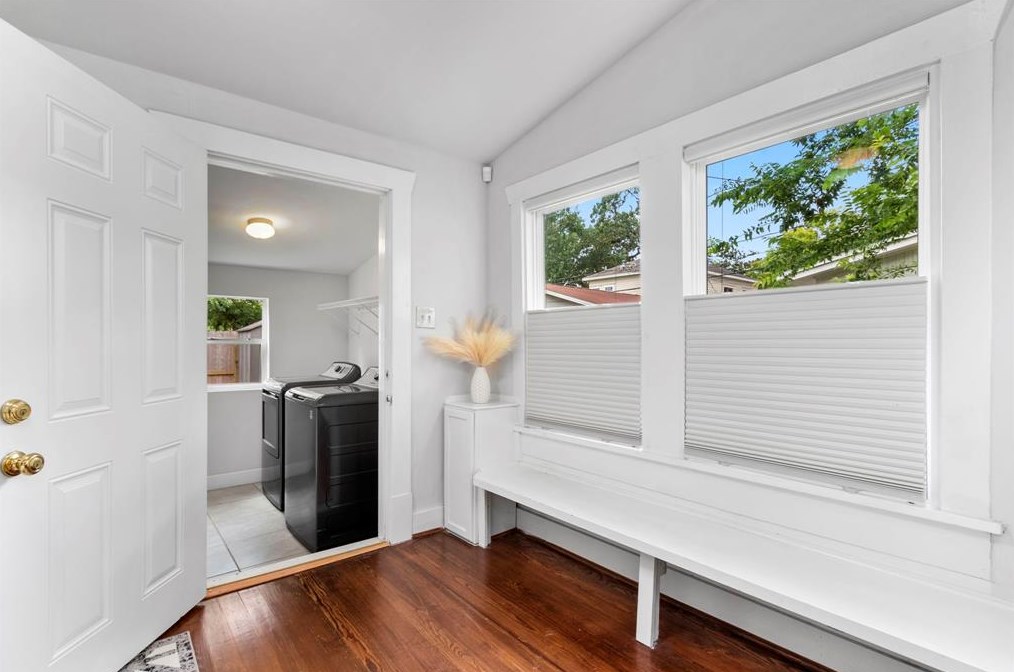 306 13 St, Houston TX  77008-7145 exterior