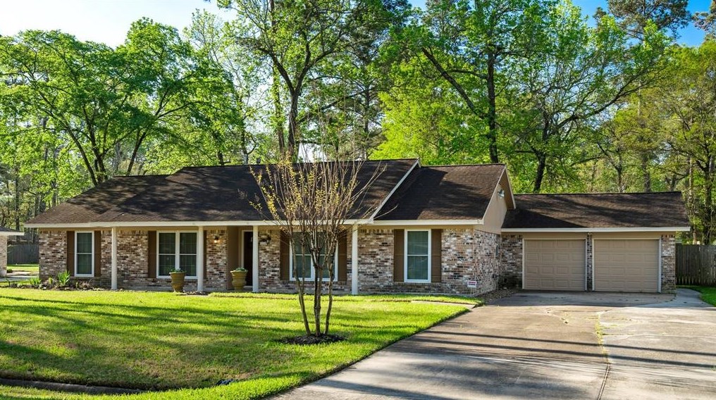 210 Wickwood Dr, Spring TX  77386-1133 exterior